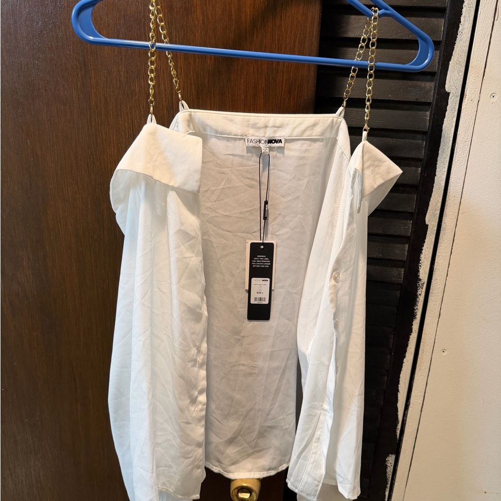 Fashion Nova White Off-Shoulder Button-Up Top chain shoulder size large NWT
